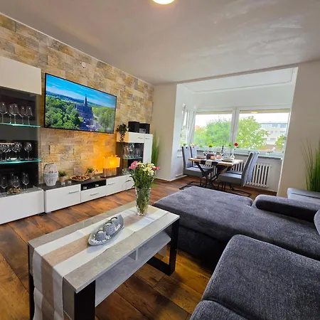 Exklusives Und Helles No 6 Mit Balkon Im Zentrum Von Kassel, Schnelles 1gbit Internet, Geschirrspueler, Boxspringbetten