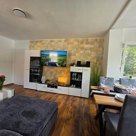 Exklusives Und Helles No 6 Mit Balkon Im Zentrum Von Kassel, Schnelles 1gbit Internet, Geschirrspueler, Boxspringbetten