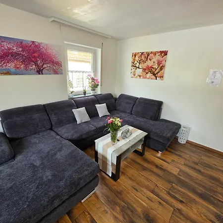 Exklusives Und Helles No 6 Mit Balkon Im Zentrum Von Kassel, Schnelles 1gbit Internet, Geschirrspueler, Boxspringbetten Kassel