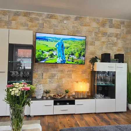 Lägenhet Exklusives Und Helles No 6 Mit Balkon Im Zentrum Von Kassel, Schnelles 1gbit Internet, Geschirrspueler, Boxspringbetten Kassel