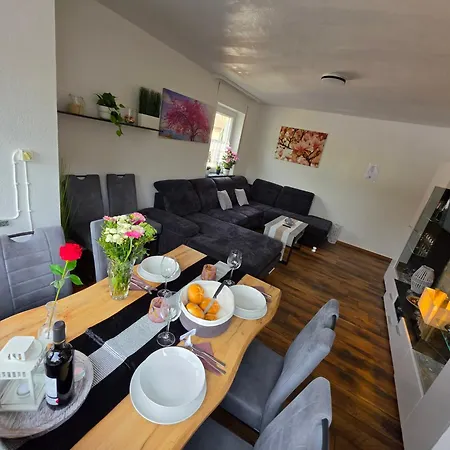 Exklusives Und Helles No 6 Mit Balkon Im Zentrum Von Kassel, Schnelles 1gbit Internet, Geschirrspueler, Boxspringbetten * Kassel