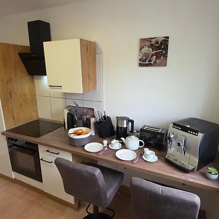 Lägenhet Exklusives Und Helles No 6 Mit Balkon Im Zentrum Von Kassel, Schnelles 1gbit Internet, Geschirrspueler, Boxspringbetten
