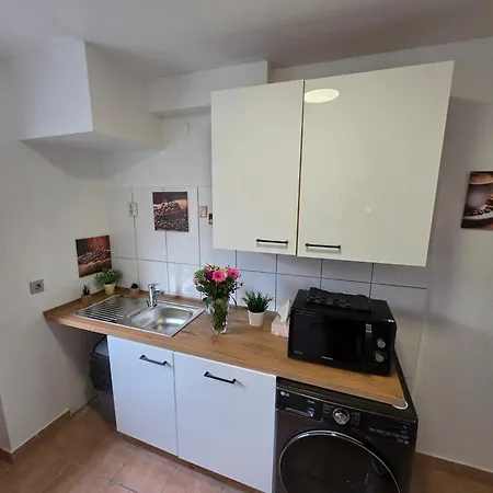 Exklusives Und Helles No 6 Mit Balkon Im Zentrum Von Kassel, Schnelles 1gbit Internet, Geschirrspueler, Boxspringbetten *
