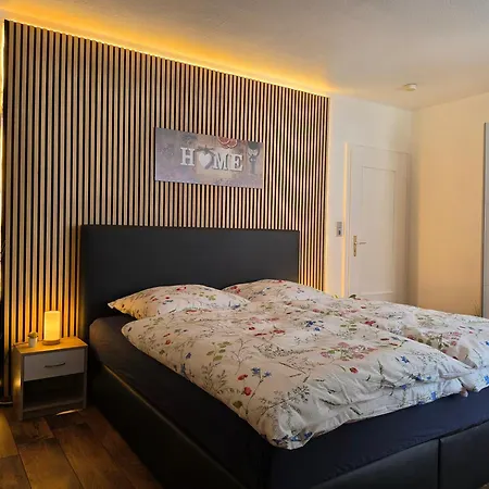 Exklusives Und Helles No 6 Mit Balkon Im Zentrum Von Kassel, Schnelles 1gbit Internet, Geschirrspueler, Boxspringbetten