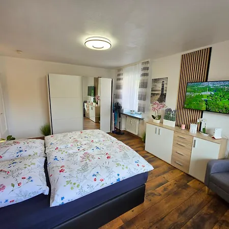 Lägenhet Exklusives Und Helles No 6 Mit Balkon Im Zentrum Von Kassel, Schnelles 1gbit Internet, Geschirrspueler, Boxspringbetten *