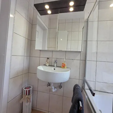 Exklusives Und Helles No 6 Mit Balkon Im Zentrum Von Kassel, Schnelles 1gbit Internet, Geschirrspueler, Boxspringbetten Lägenhet Kassel