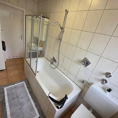 Lägenhet Exklusives Und Helles No 6 Mit Balkon Im Zentrum Von Kassel, Schnelles 1gbit Internet, Geschirrspueler, Boxspringbetten