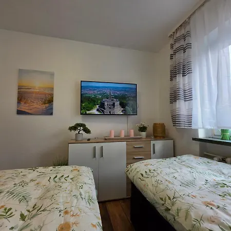 Lägenhet Exklusives Und Helles No 6 Mit Balkon Im Zentrum Von Kassel, Schnelles 1gbit Internet, Geschirrspueler, Boxspringbetten Kassel
